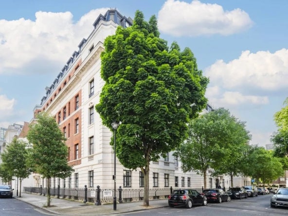 Flat Mansfield Street in City of Westminster