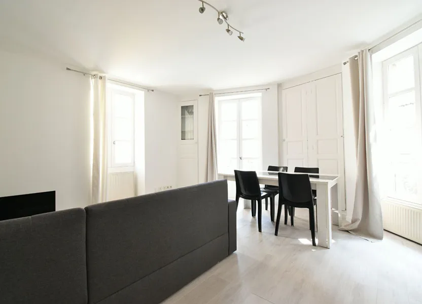 Appartement Rue Jérôme Quiot à Valence