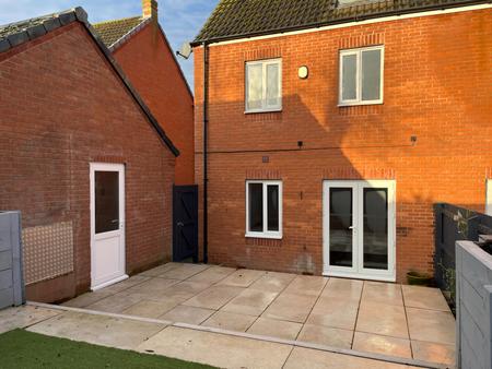 House Marlowe Place in Melton