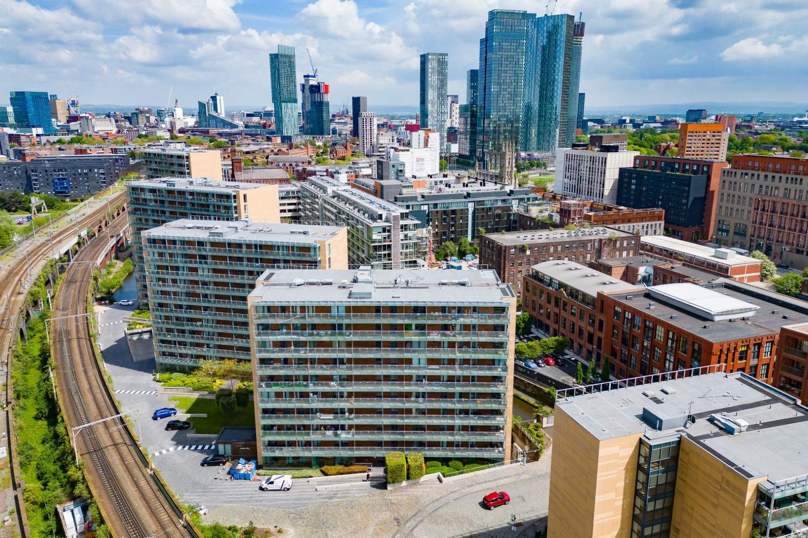 Flat Kelso Place in Manchester