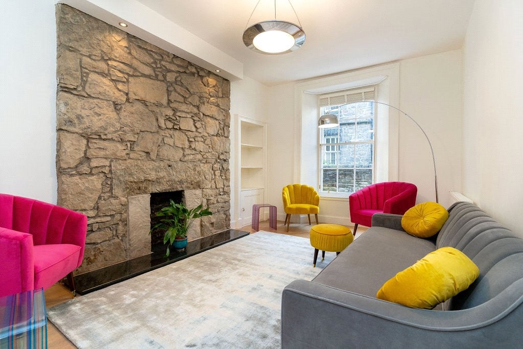 Flat Raeburn Street in City of Edinburgh
