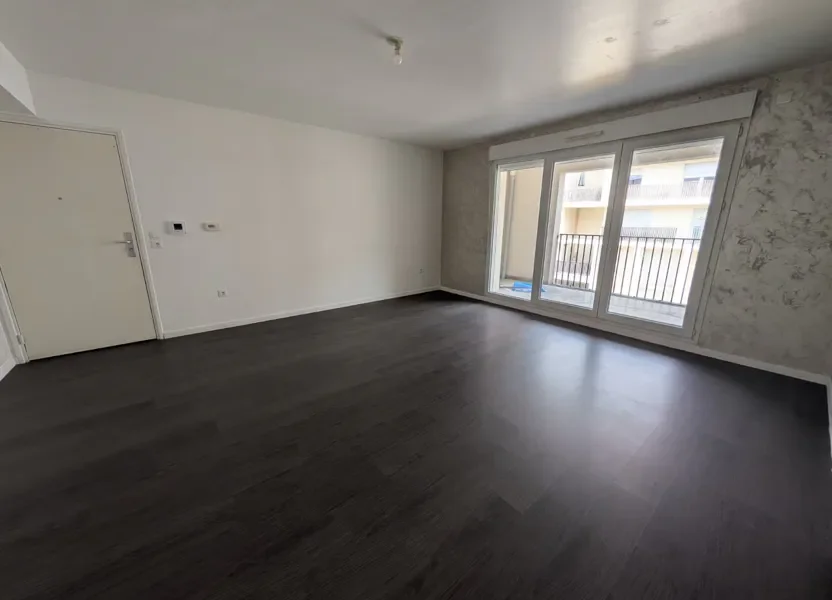 Flat Rue de Fromont in Ris-Orangis