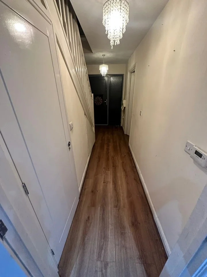Room Churchill Road in Greater London