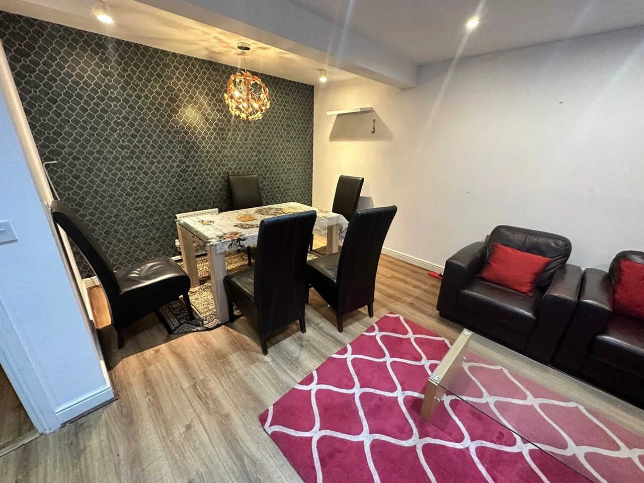 Room Churchill Road in Greater London