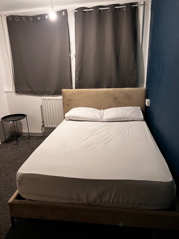 Room Piper Close in Greater London