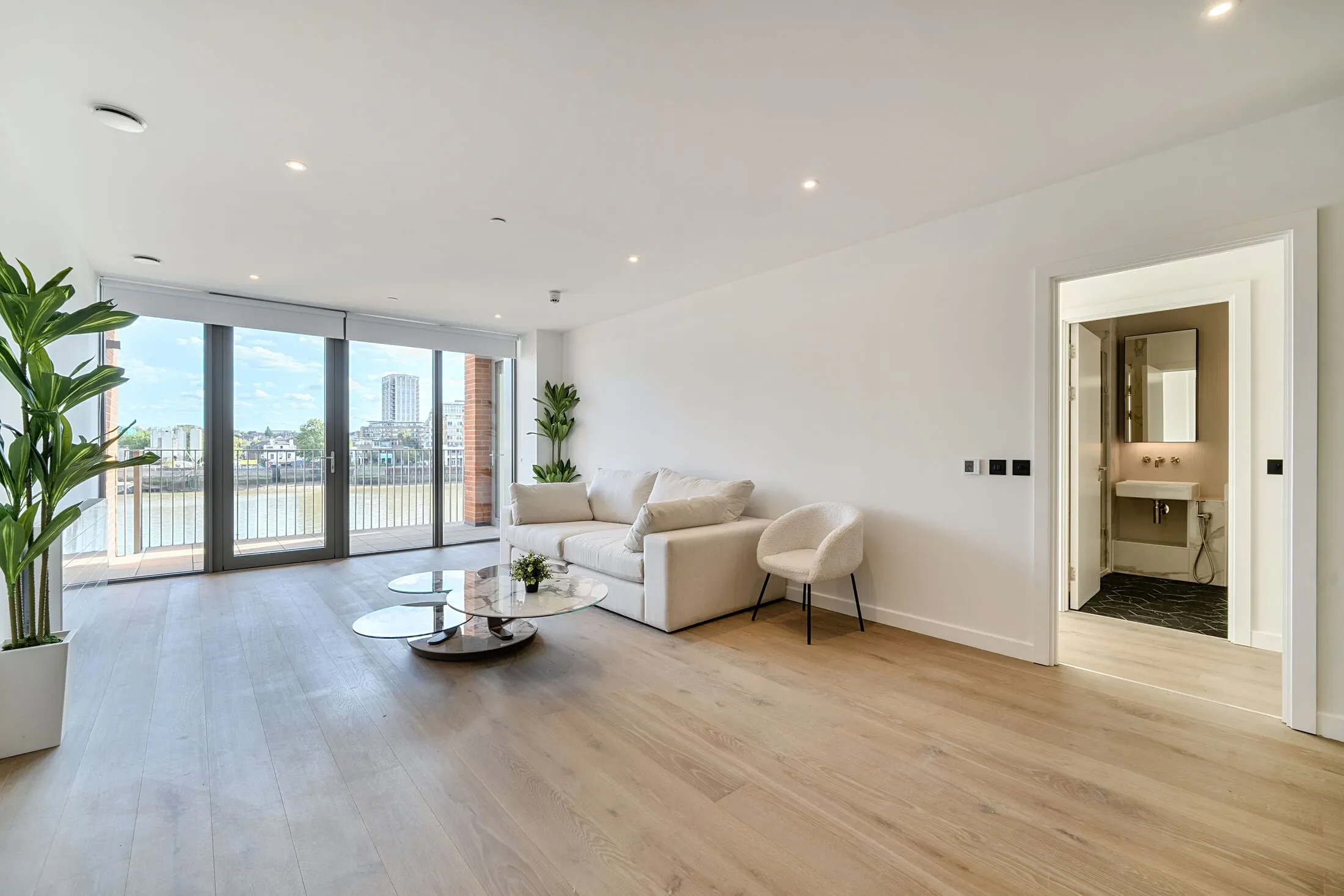 Flat Breer Street in Greater London