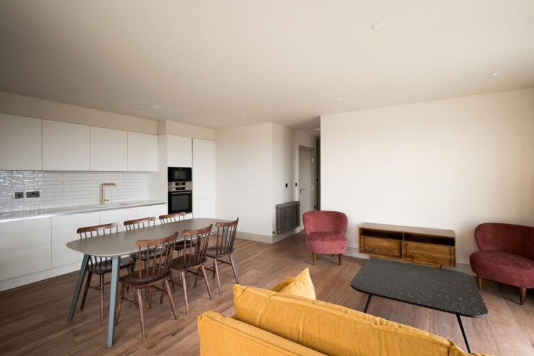 Flat Ashley Road in Greater London