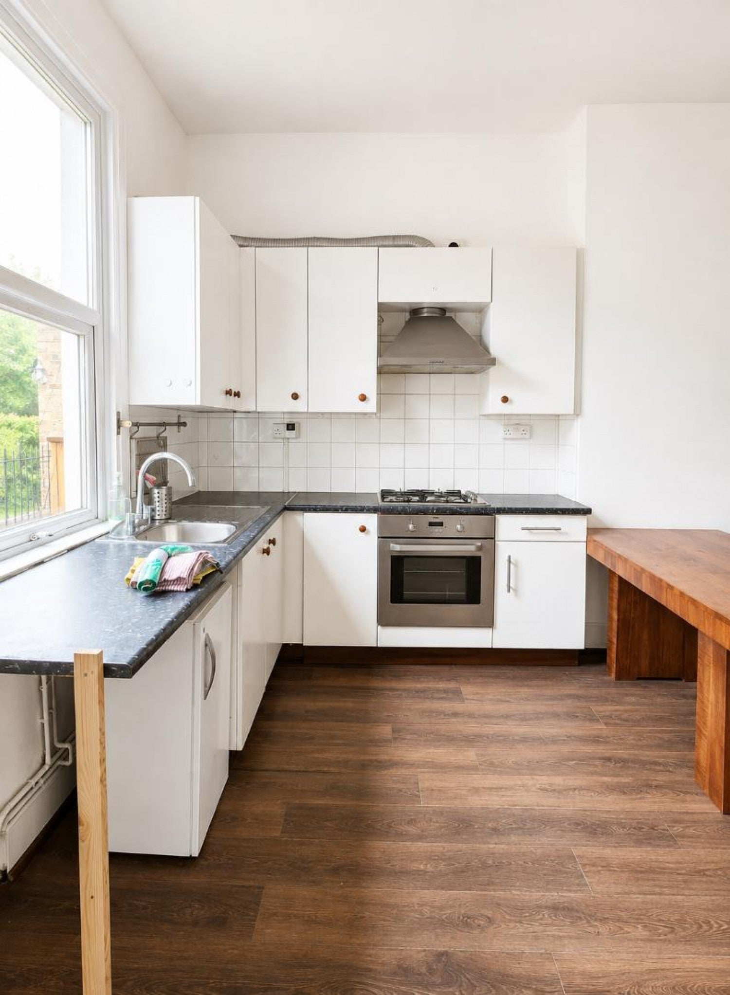 Flat Lordship Park in Greater London