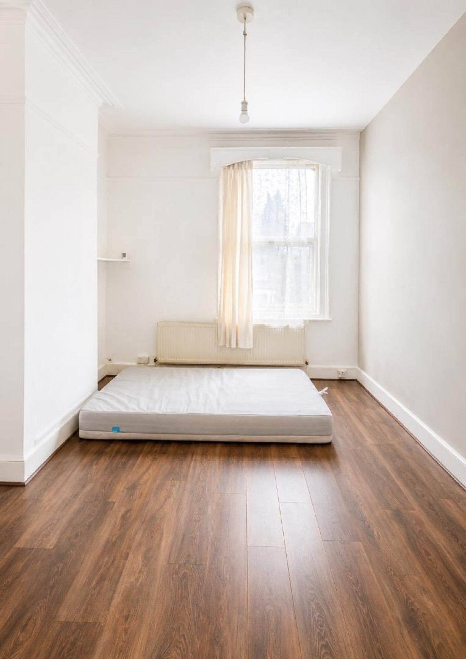 Flat Lordship Park in Greater London
