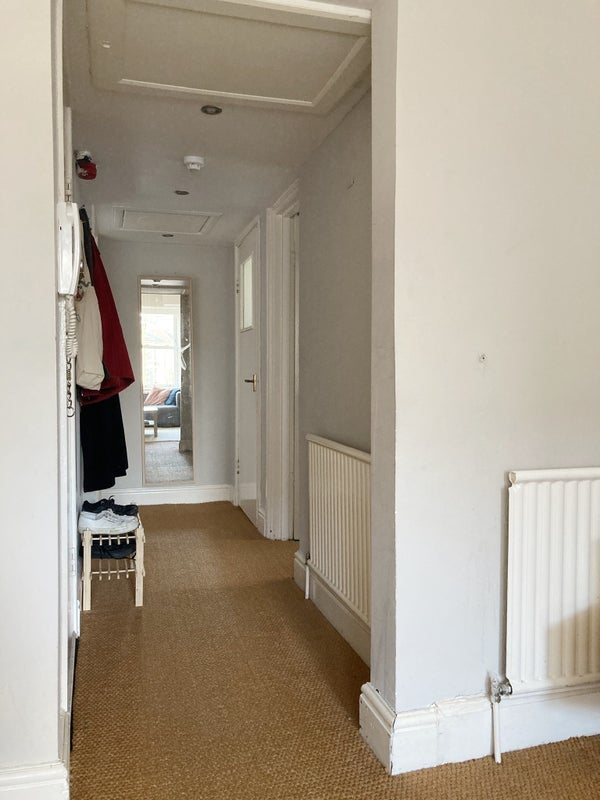 Flat Waverley Road in Bristol