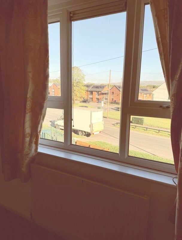 Room Cayley Street in Milnrow