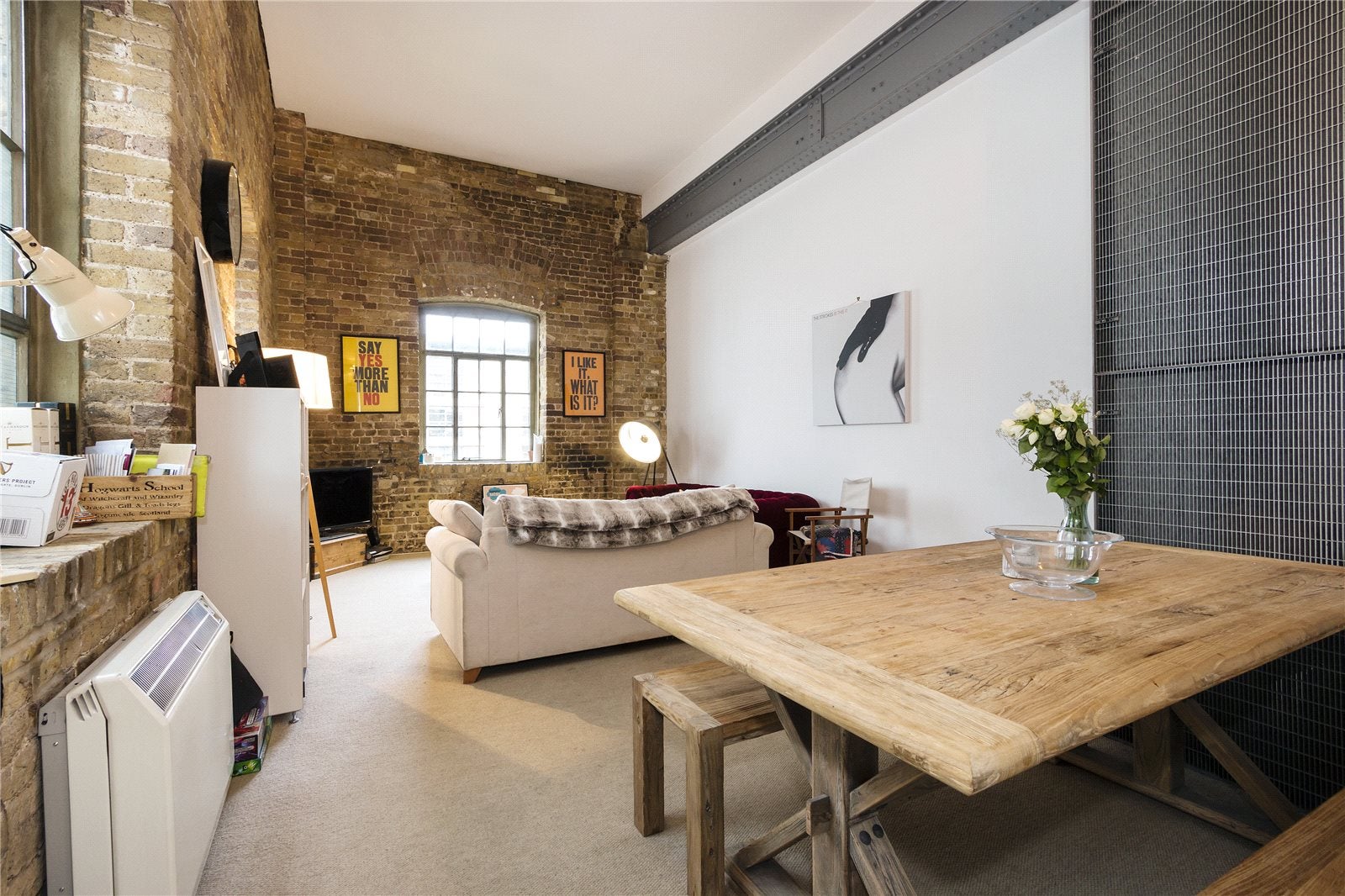 Flat Grange Road in Greater London