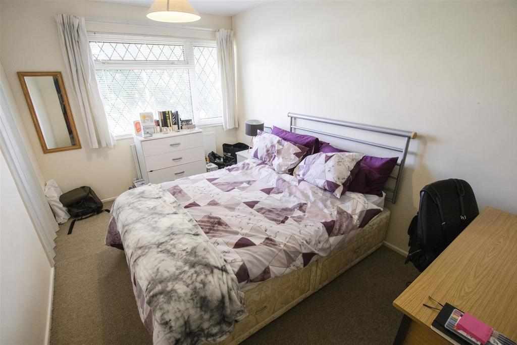 Flat Metchley Drive in Birmingham