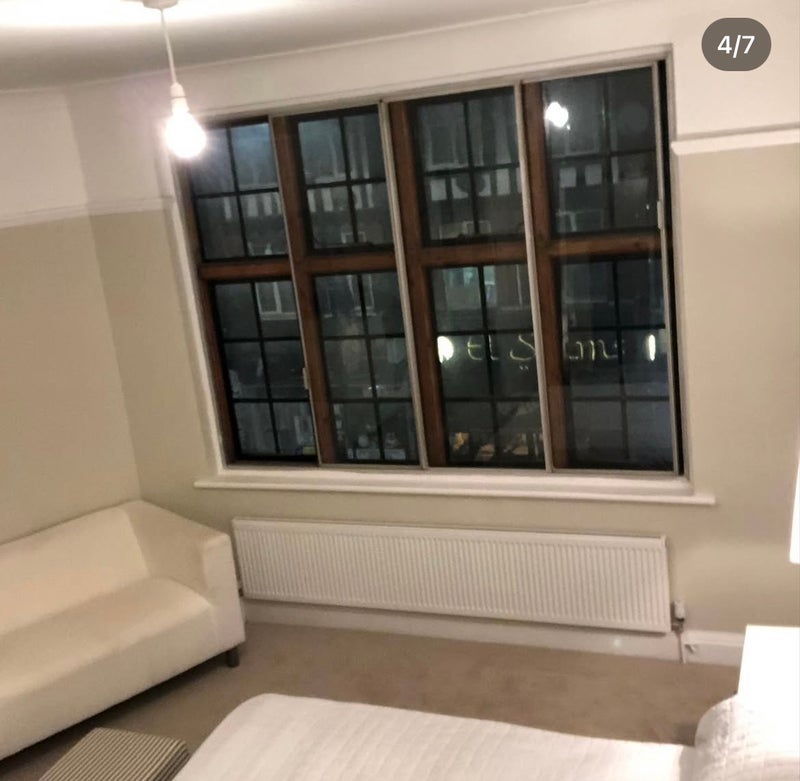 Room High Street in Greater London