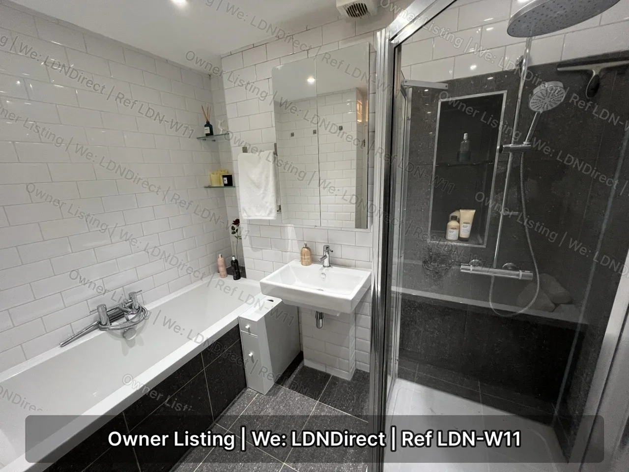 Flat Queensdale Crescent in Greater London