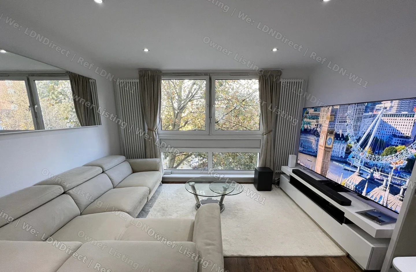 Flat Queensdale Crescent in Greater London