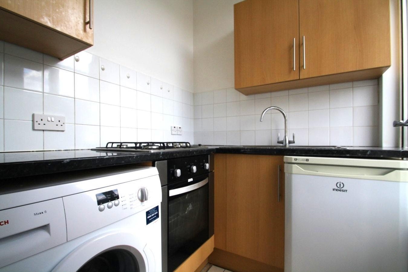 Flat Blackstock Road in Greater London