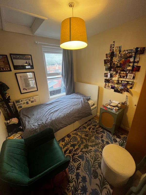 Room Brooke's Court in Greater London