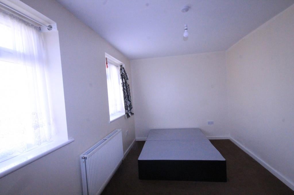 House Yew Close in Buckhurst Hill