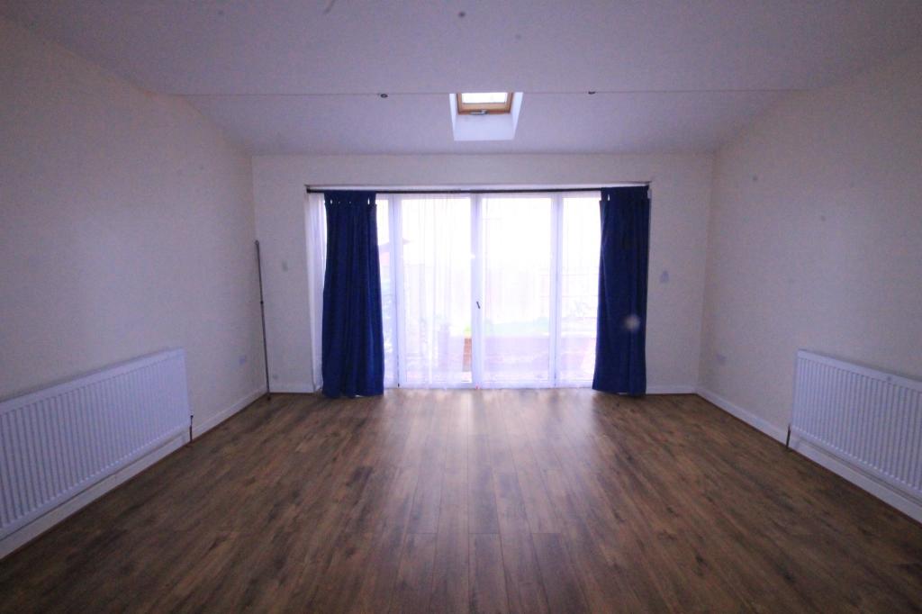 House Yew Close in Buckhurst Hill