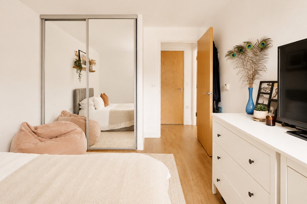 Flat Mildmay Avenue in Greater London