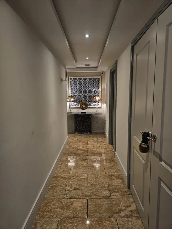 Flat Hansel Road in Greater London