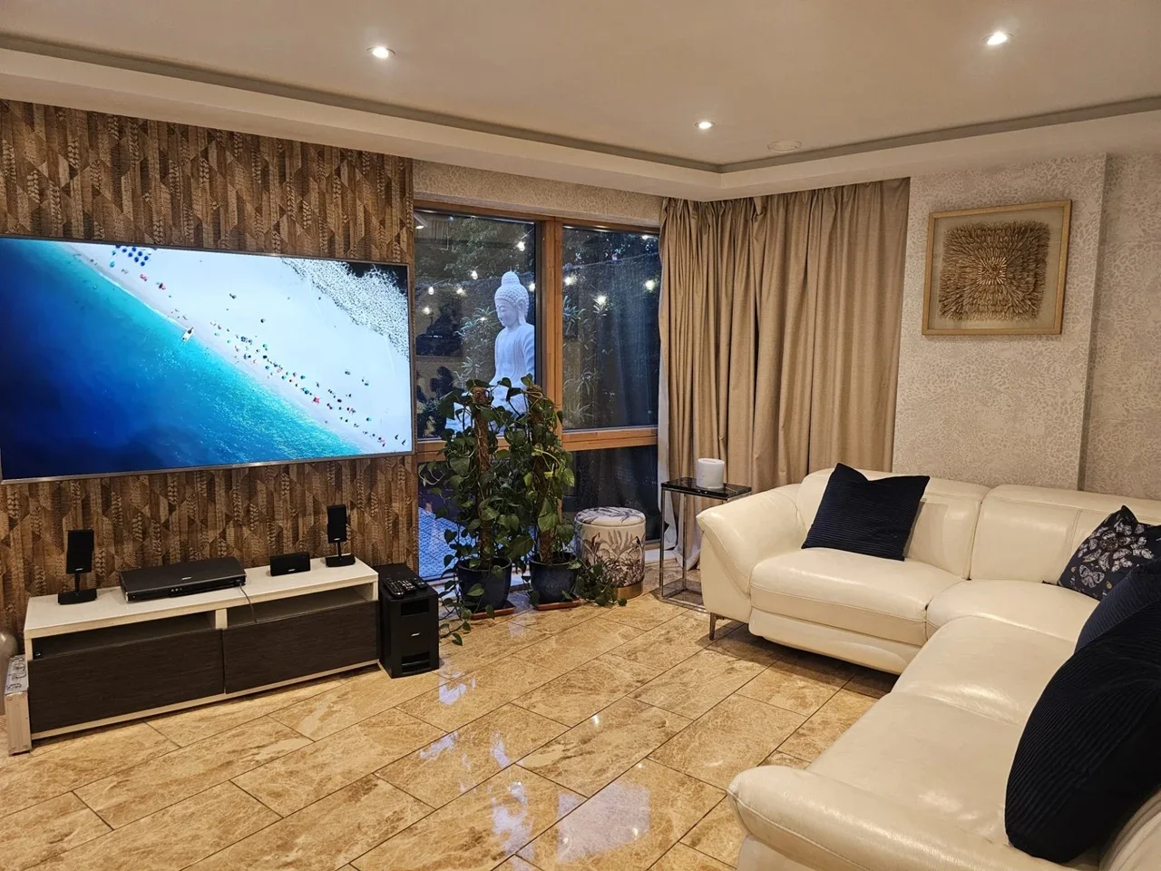 Flat Hansel Road in Greater London