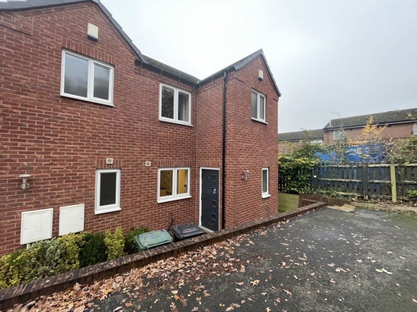 House Cromford Road in Amber Valley