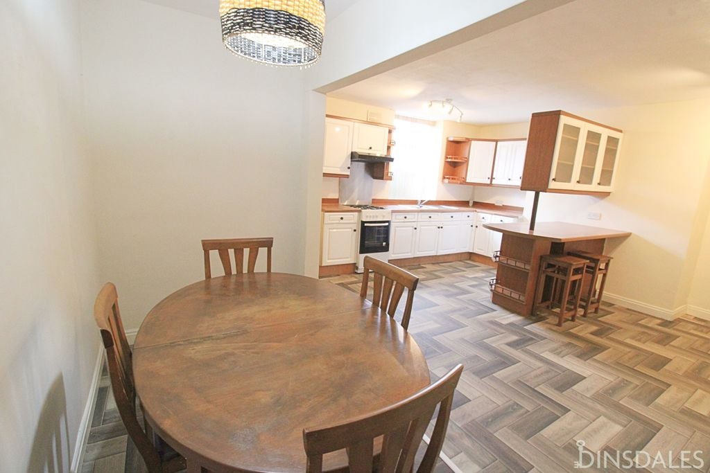 House Olive Grove in Bradford