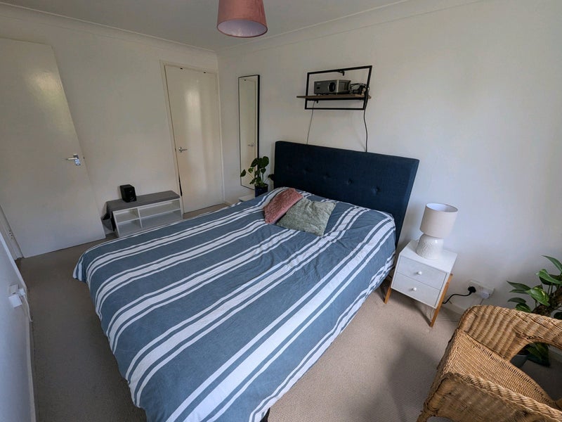 Room Blenheim Crescent in Greater London