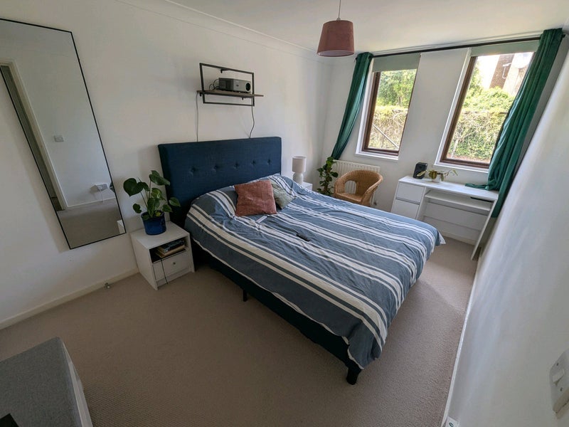 Room Blenheim Crescent in Greater London