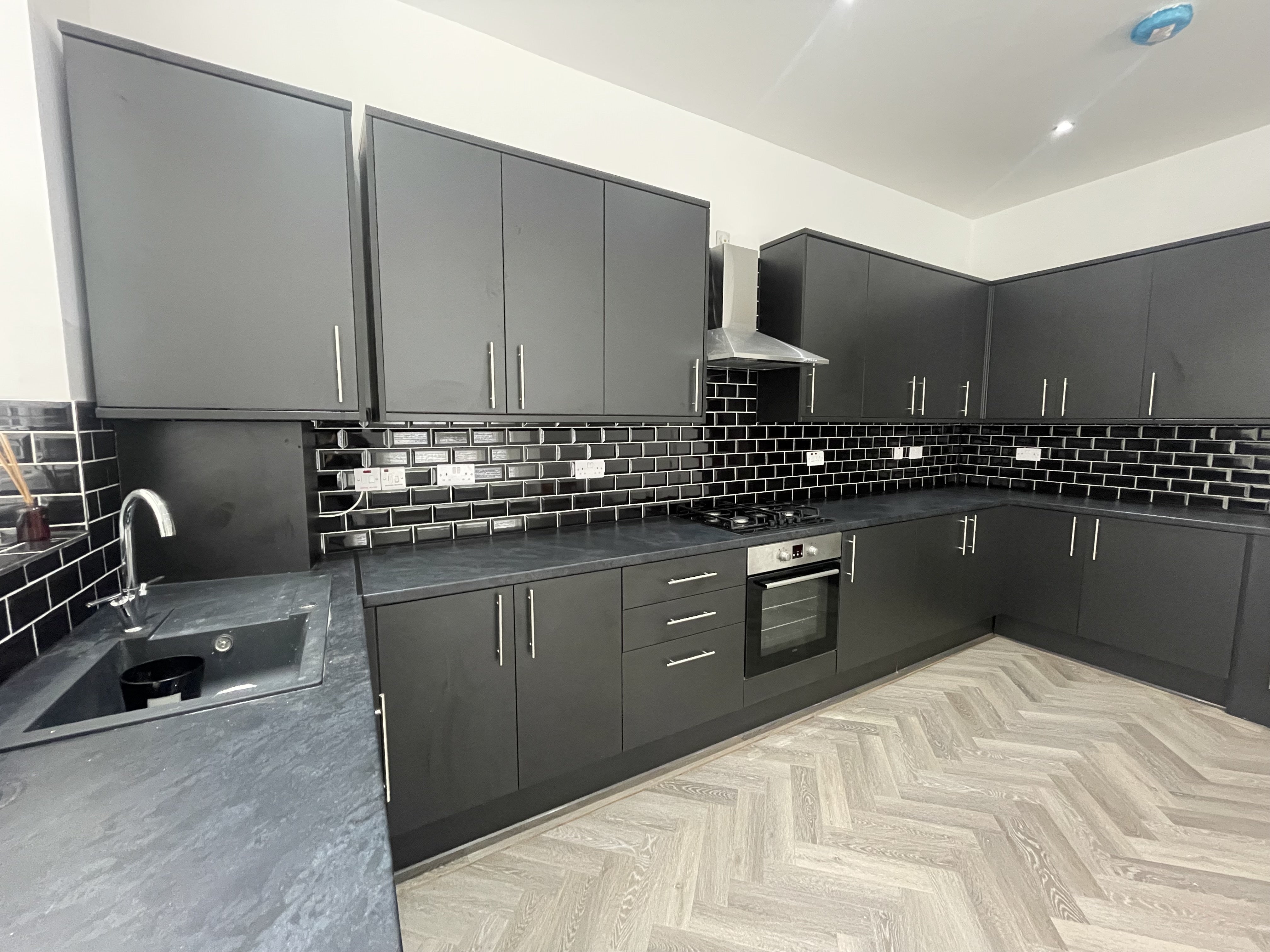 Flat Clarkegrove Road in Sheffield