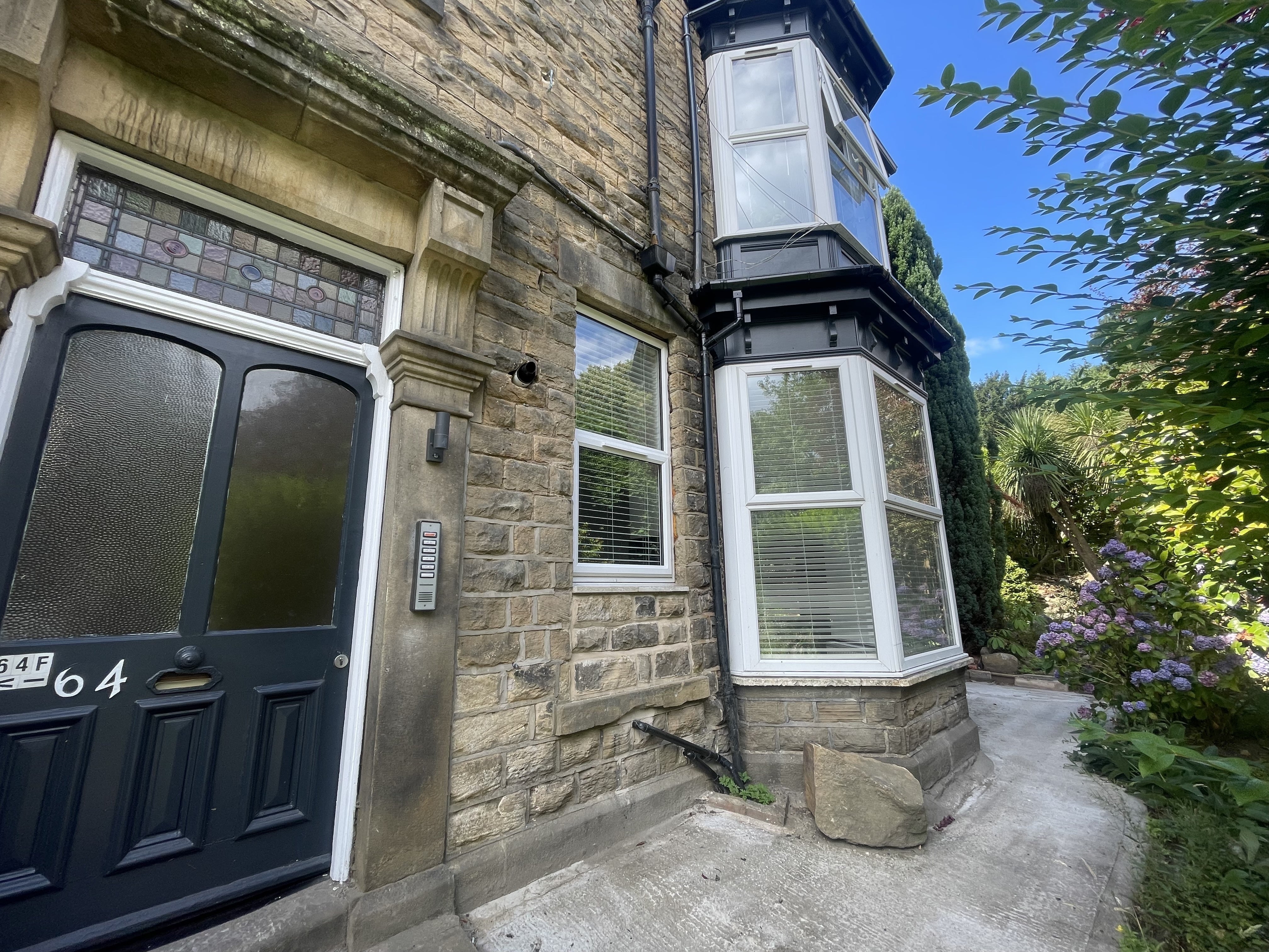 Flat Clarkegrove Road in Sheffield