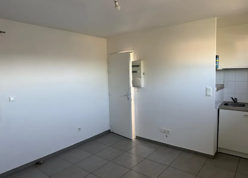 Flat Rue Voltaire in Villenave-d'Ornon