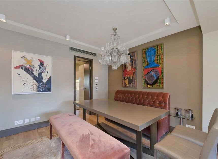 Flat Montrose Court in City of Westminster
