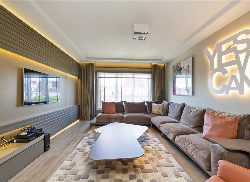 Flat Montrose Court in City of Westminster