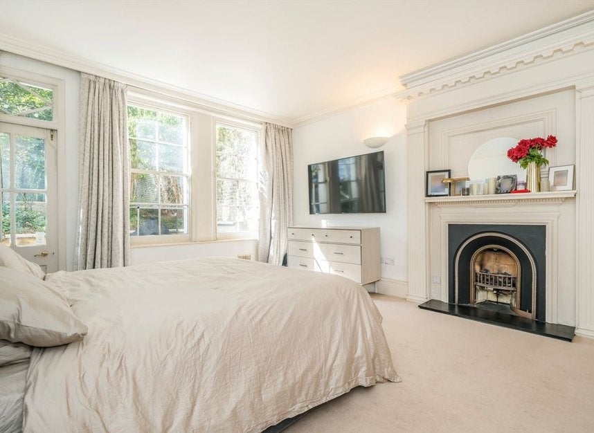 Flat Lexham Gardens in Greater London