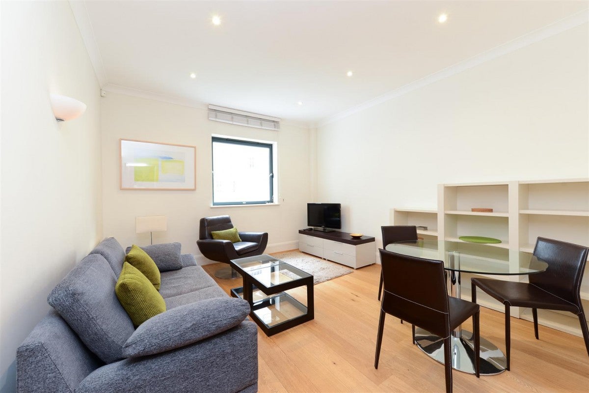 Flat Forum Magnum Square in Greater London