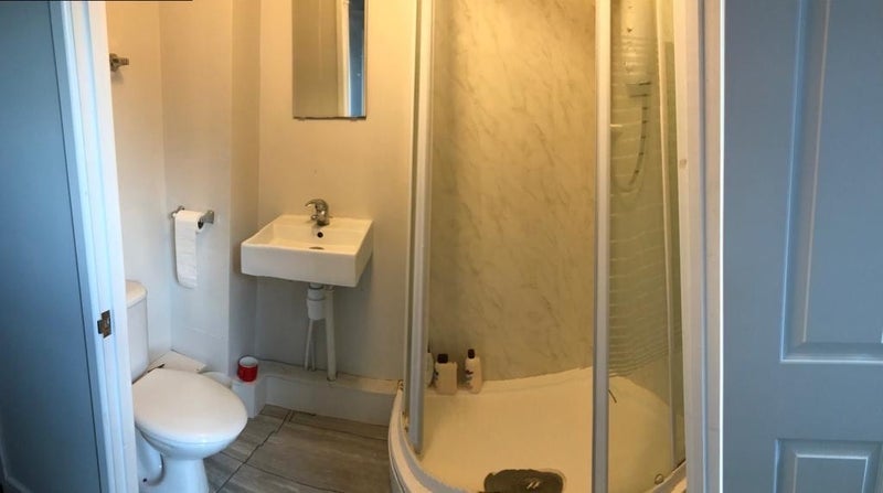 Room Lockesfield Place in Greater London