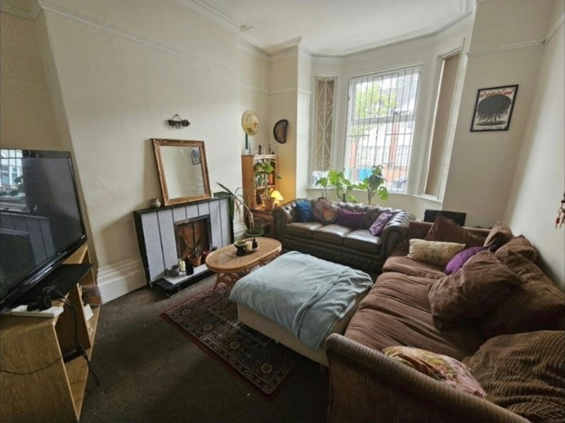 Room Pine Grove in Manchester