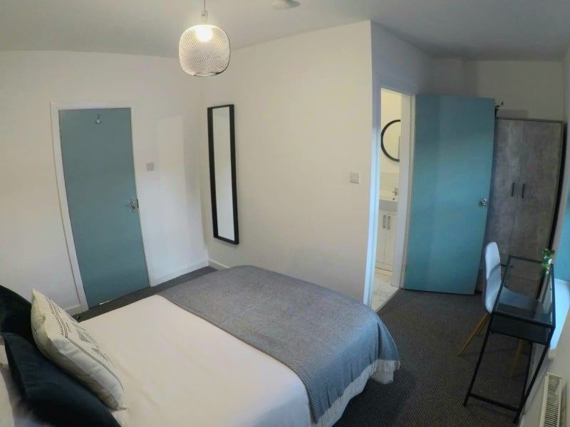 Room Welbeck Street in Mansfield Woodhouse