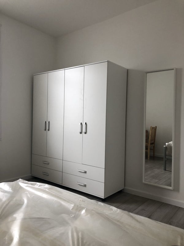Room Cranbrook Park in Greater London