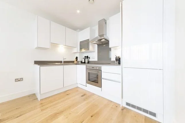 Flat Jude Street in Greater London