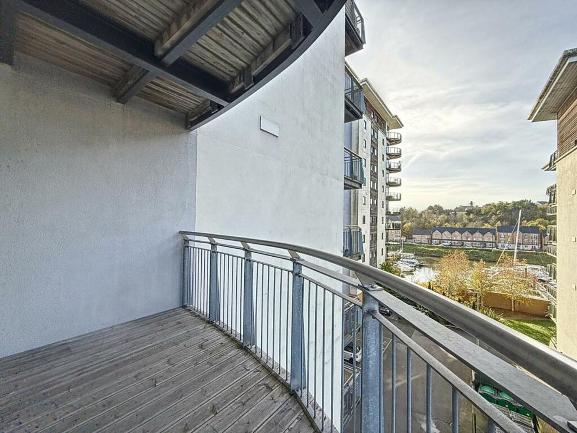 Flat Watkiss Way in Cardiff