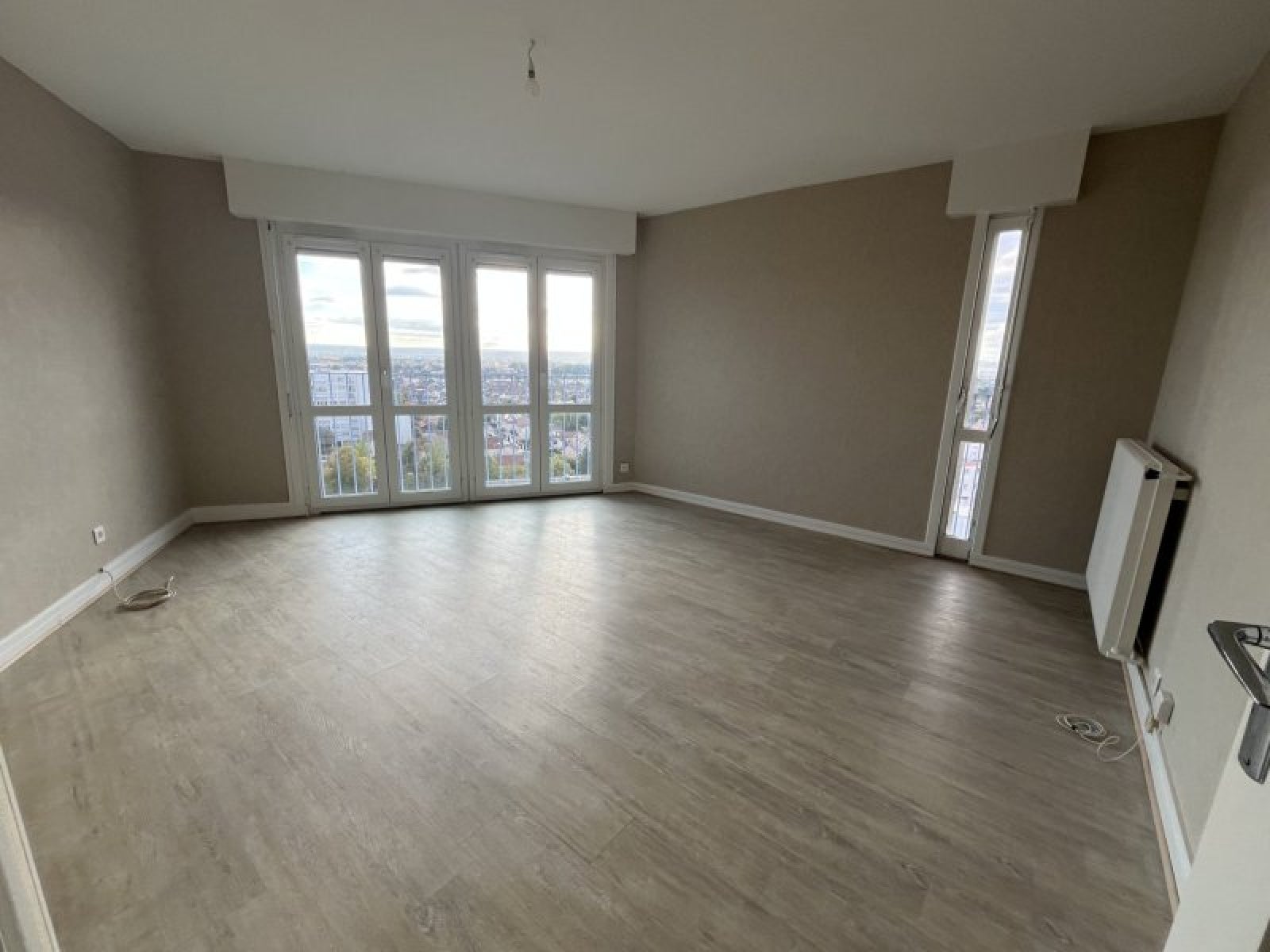 Flat Rue Georges Clemenceau in Troyes