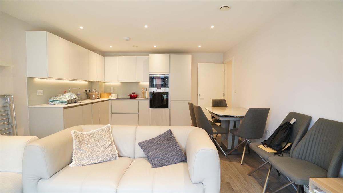 Flat Streatham Hill in Greater London