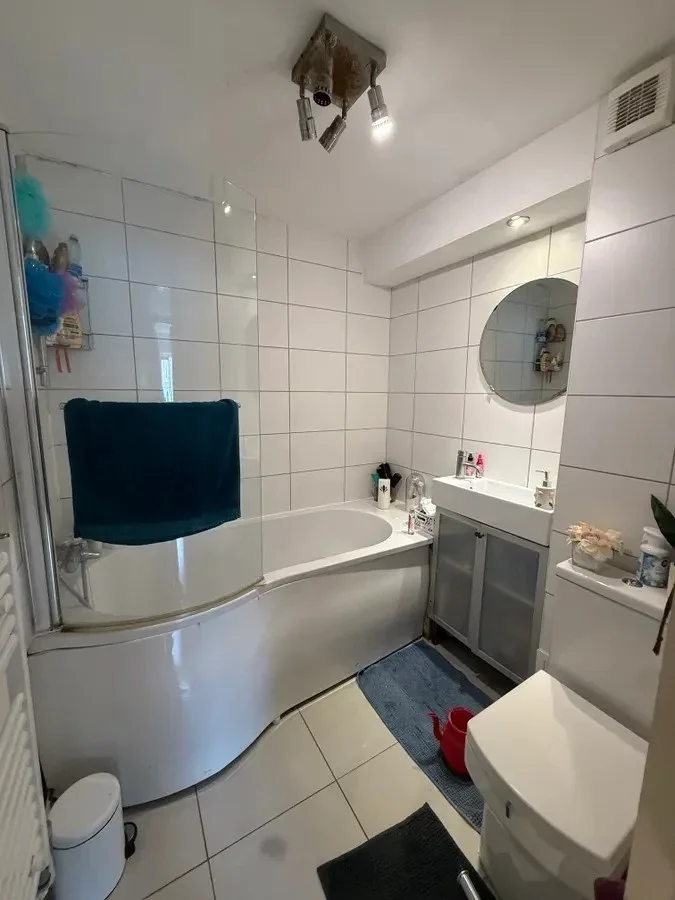 Flat Enfield Close in Greater London