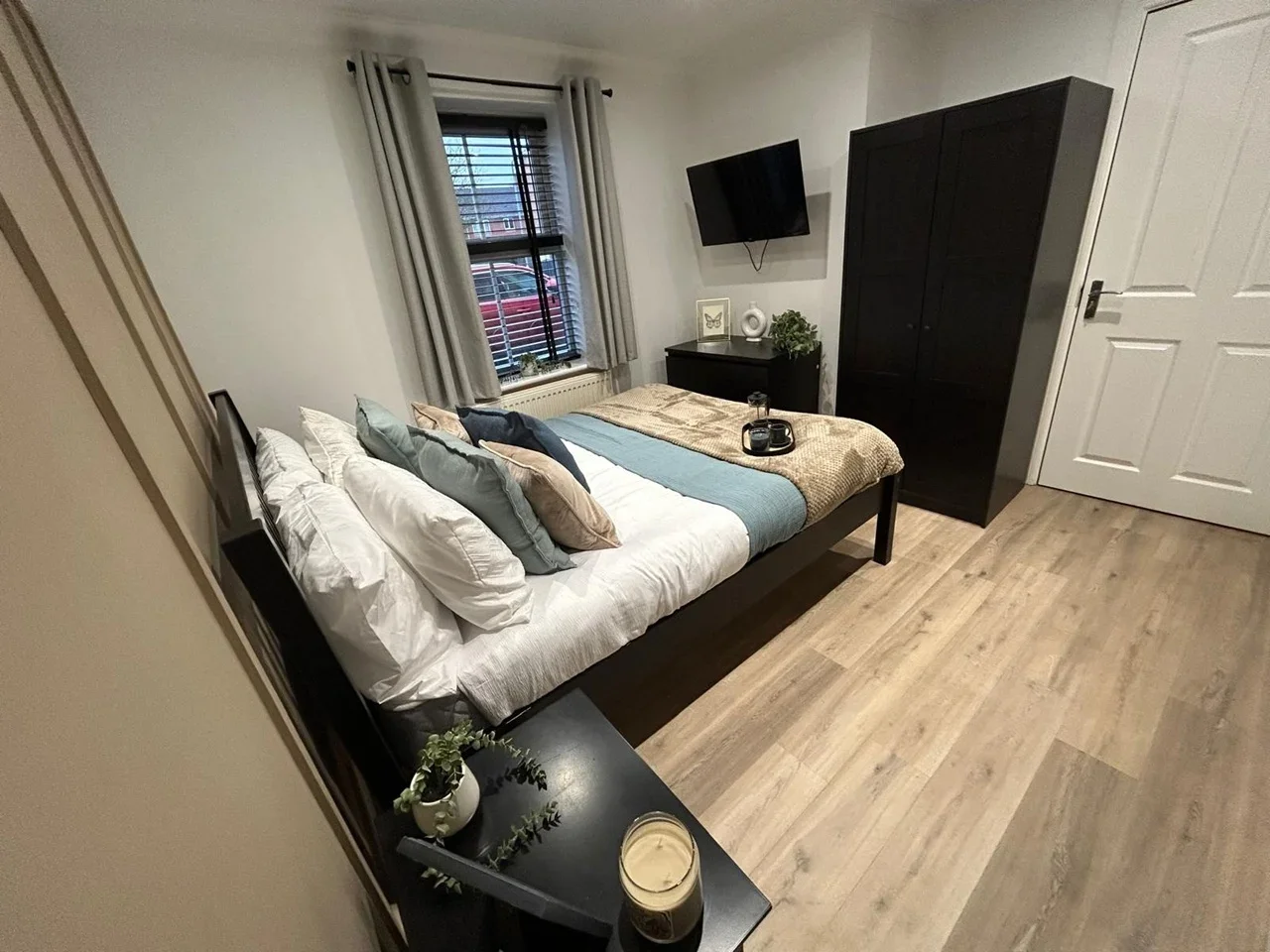 Room Flying Dutchman Way in Daventry