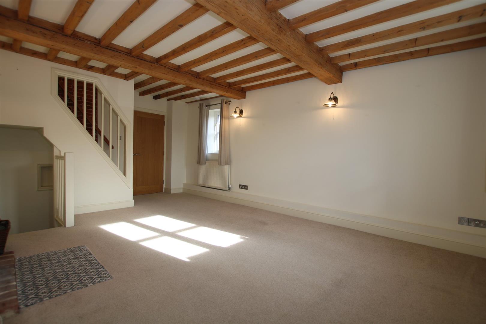 House Deynes Road in Uttlesford