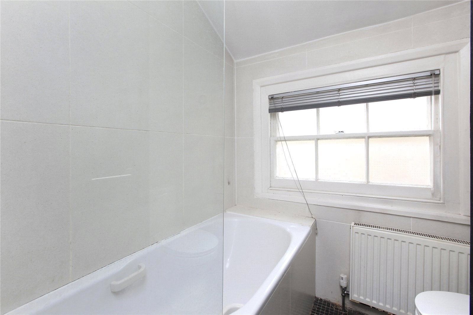 Flat Handforth Road in Greater London